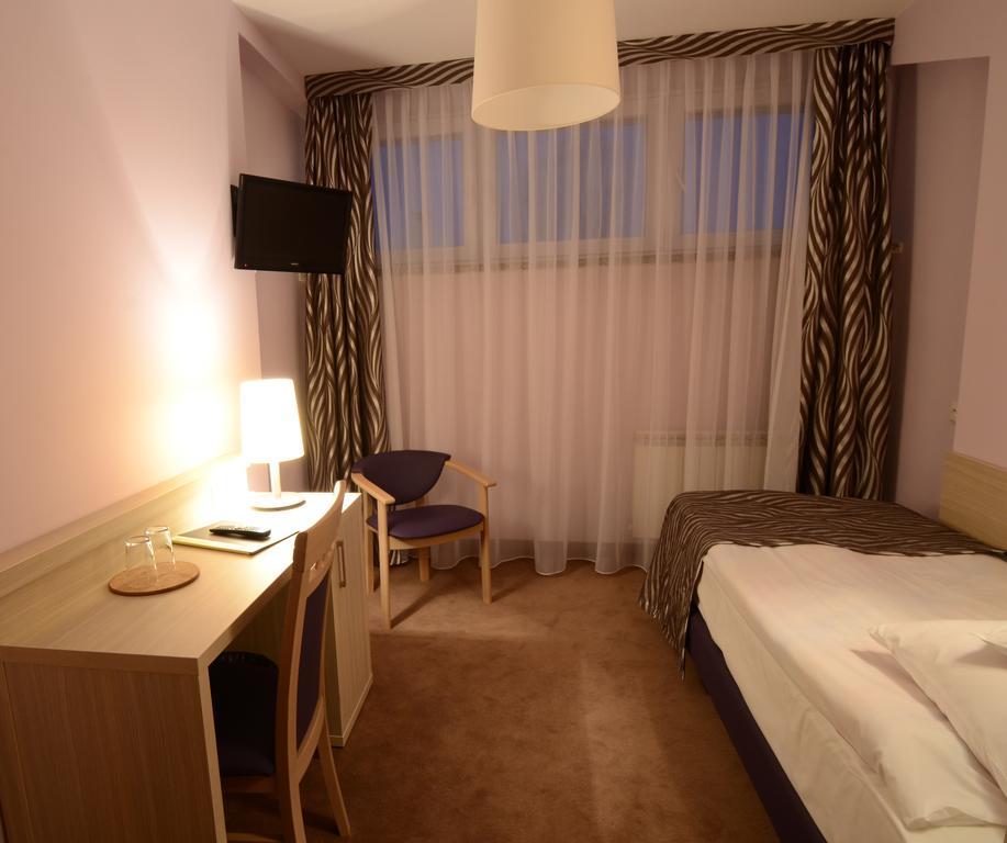 Hotel Pzmot Lublin Quarto foto