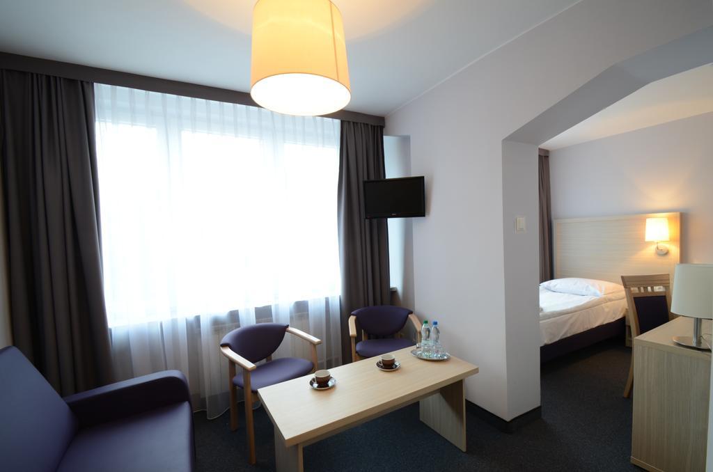 Hotel Pzmot Lublin Quarto foto