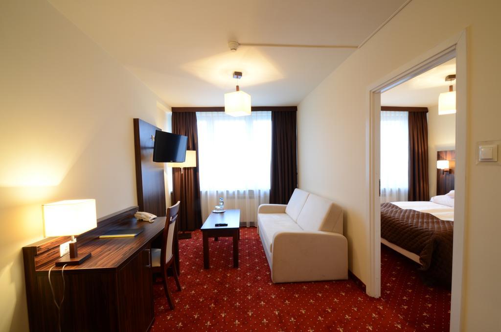 Hotel Pzmot Lublin Quarto foto