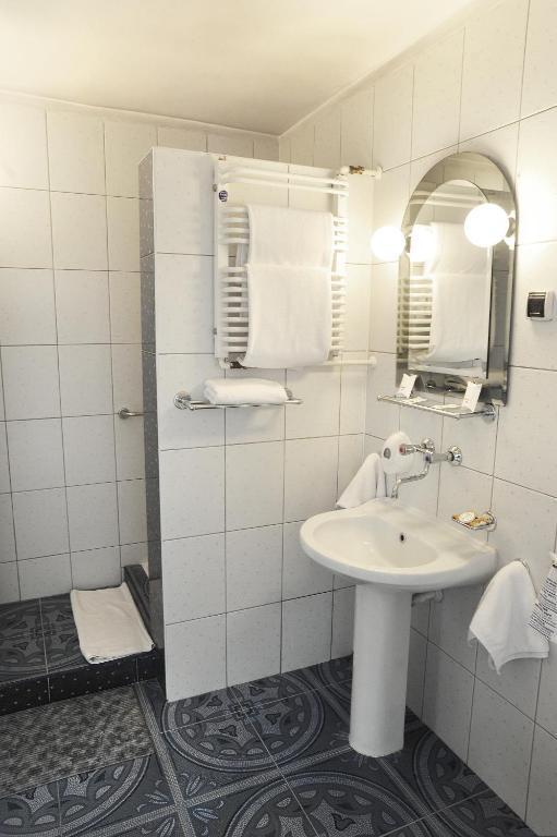 Hotel Pzmot Lublin Quarto foto